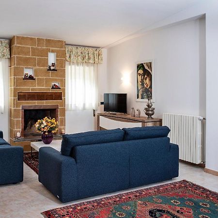 Villa Eva Crispiano Luaran gambar